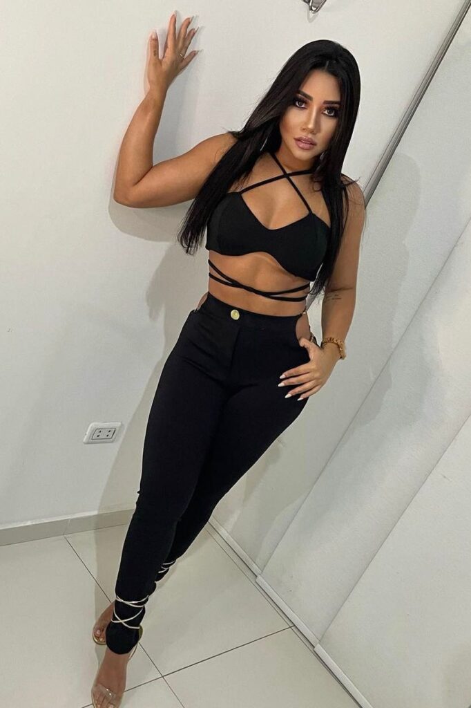 Joyce Beautiful Brunette Companion 34D 5'6"