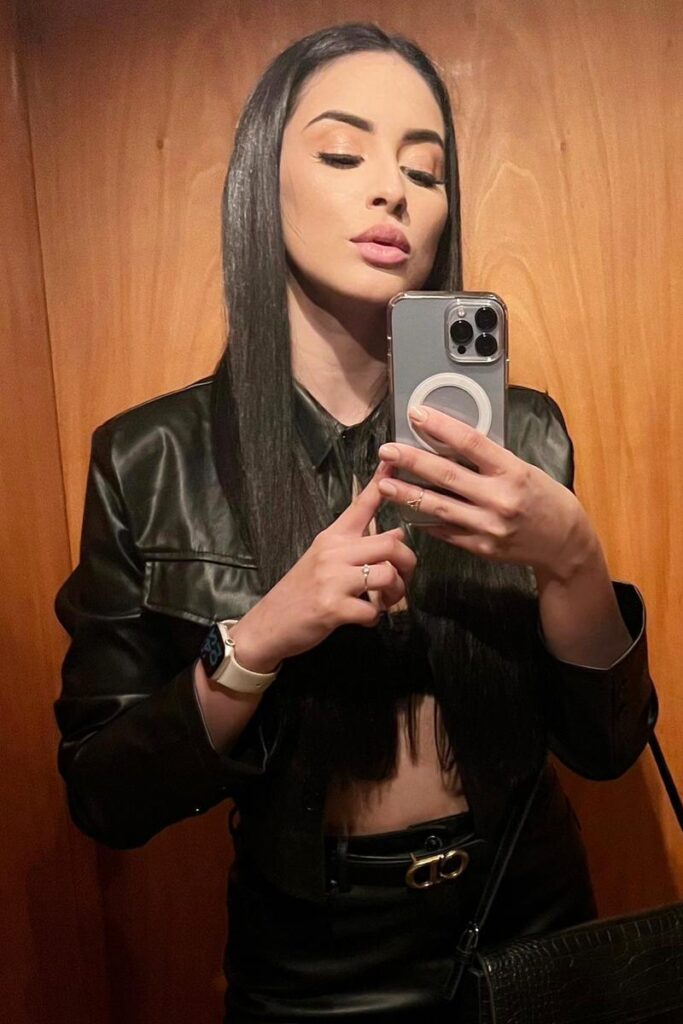 Carina London Escort