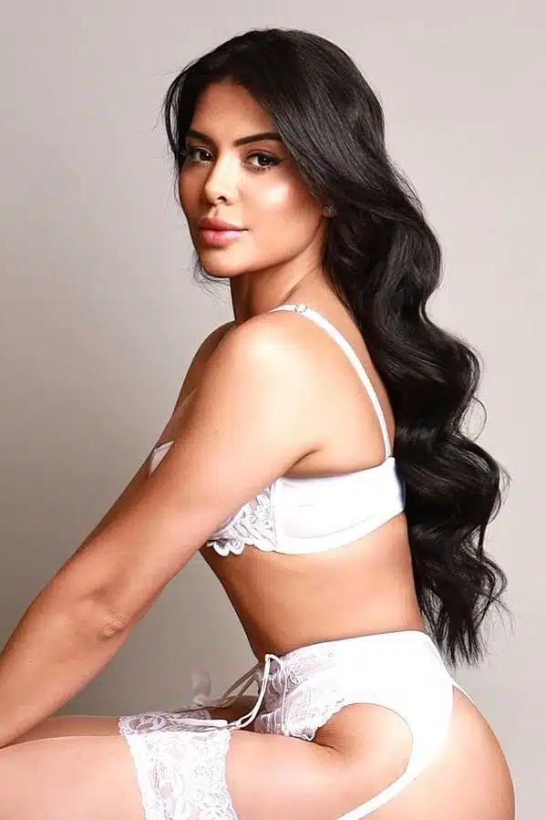 Barbara Beautiful Recommended Brazilian London Escort Bisexual Women Natural