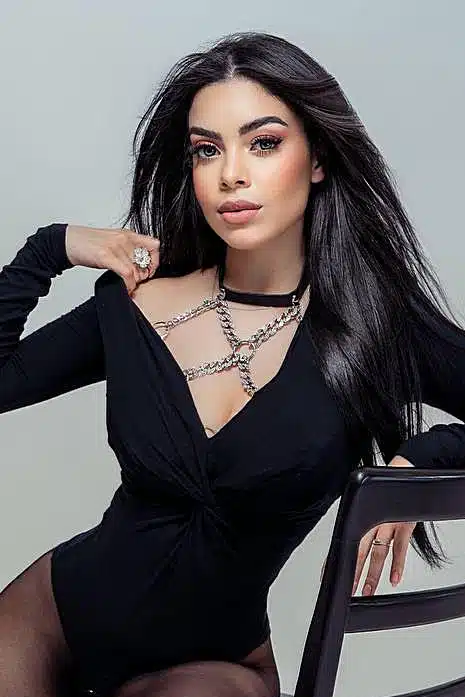 Lalani New Brazilian Escort In London Young Natural 34D Naughty