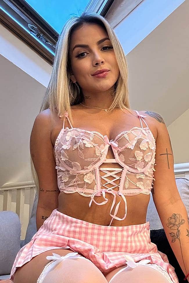 Safa New Blonde Brazilian London Escorts Party Girl GFE