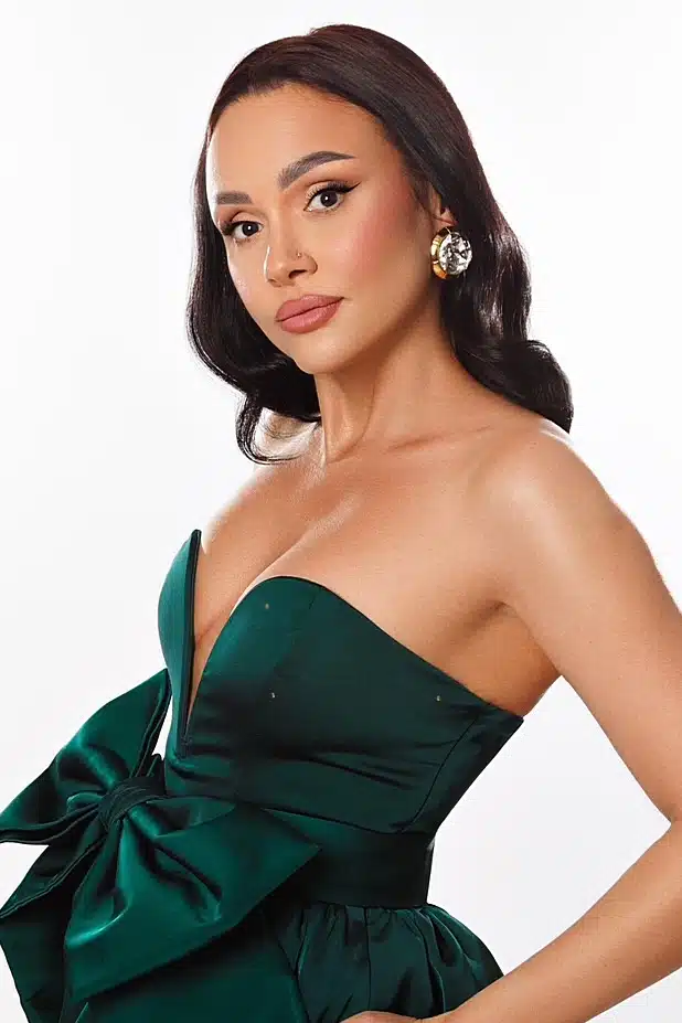 Demi Recommended Beautiful Sexy Latin Escort In London