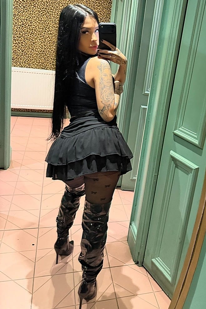 Bruna Busty Selfie Petite Brazilian London Escorts Girl Brunette Sexy Bi Duo 34D 5'2"