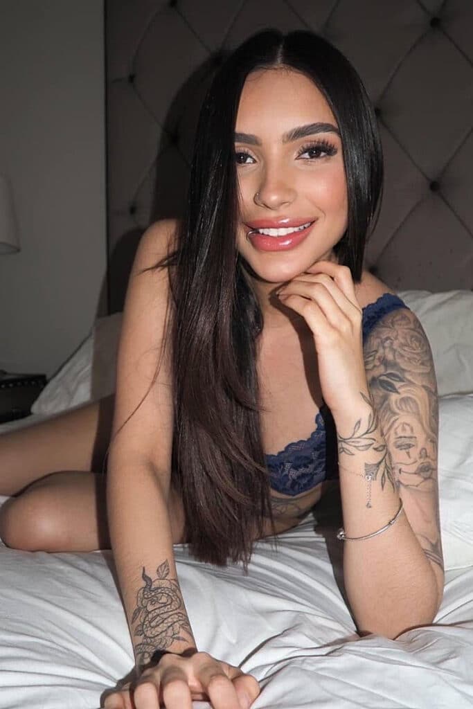 Krozi Beautiful Brazilian Escort In London Natural 5'6"