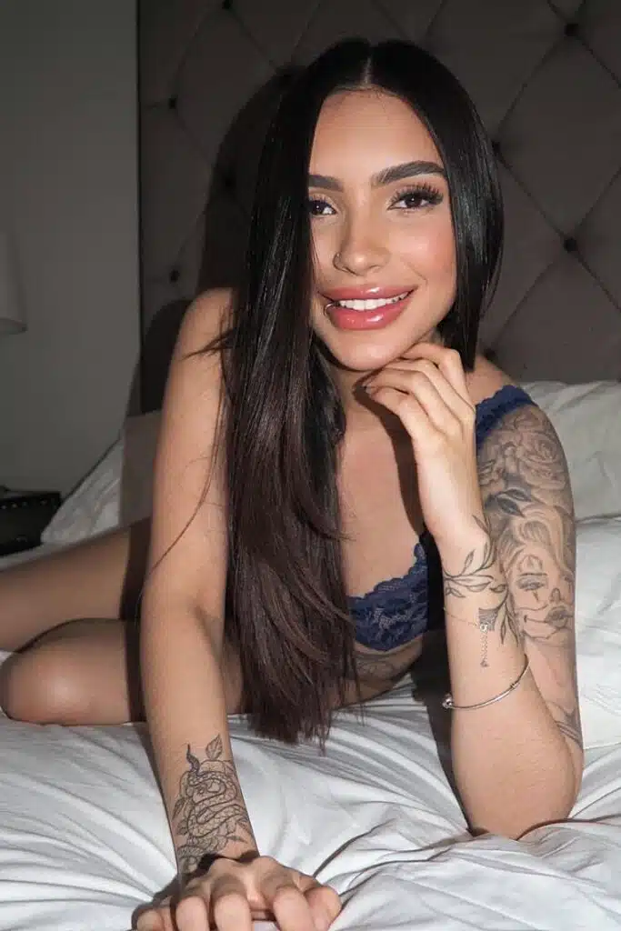 Krozi Beautiful Brazilian Escort In London Natural 5'6"