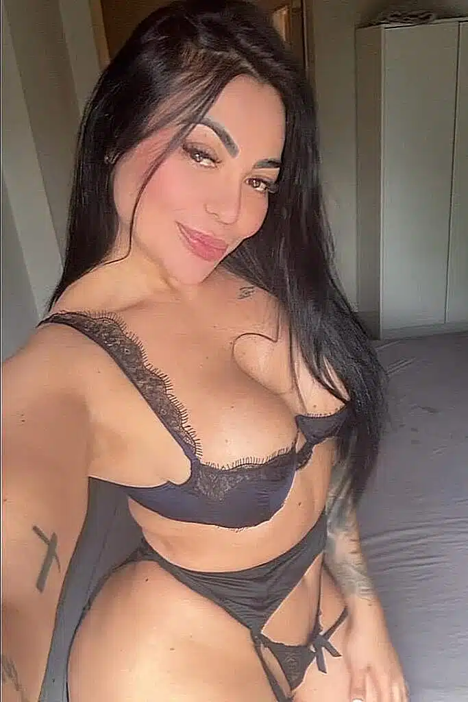 Anitta Brazilian Escort In London Naturally Busty A Level Recommended 34D