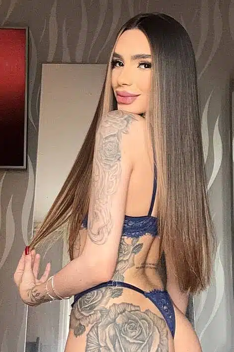 Krozi Beautiful Brazilian Escort In London Natural 5'6"