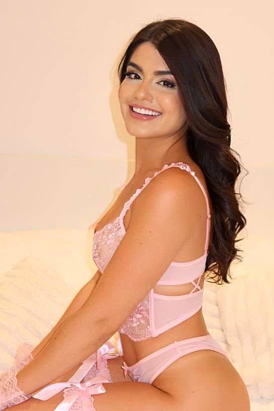 Mosaic Brazilian London Date For Massage Naughty Tall Slim 5'7"