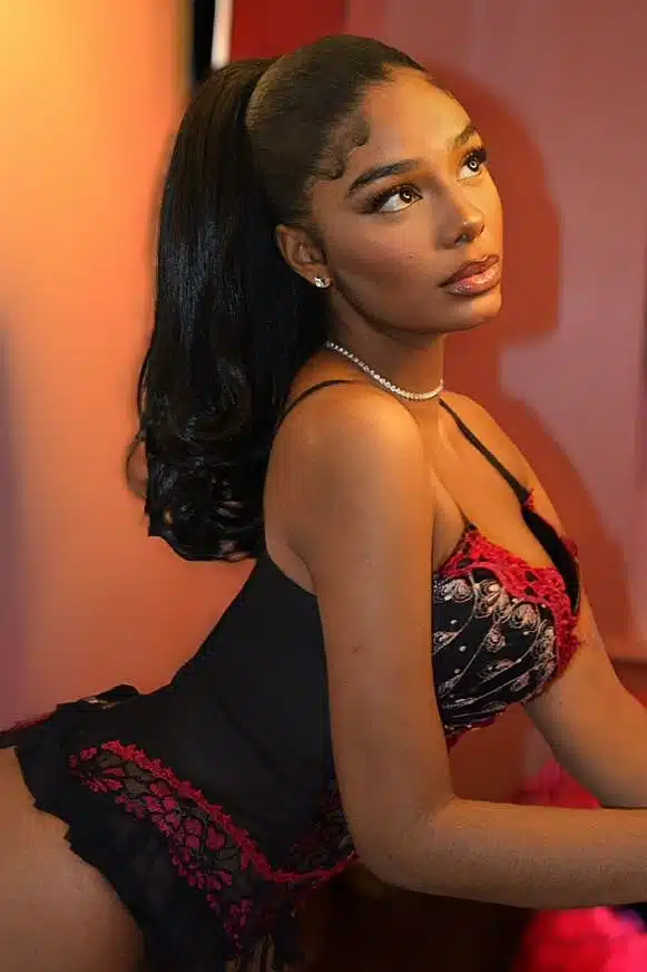 Dorris Gorgeous Natural Bisexual Brazilian Escort In London 5'6" 32C